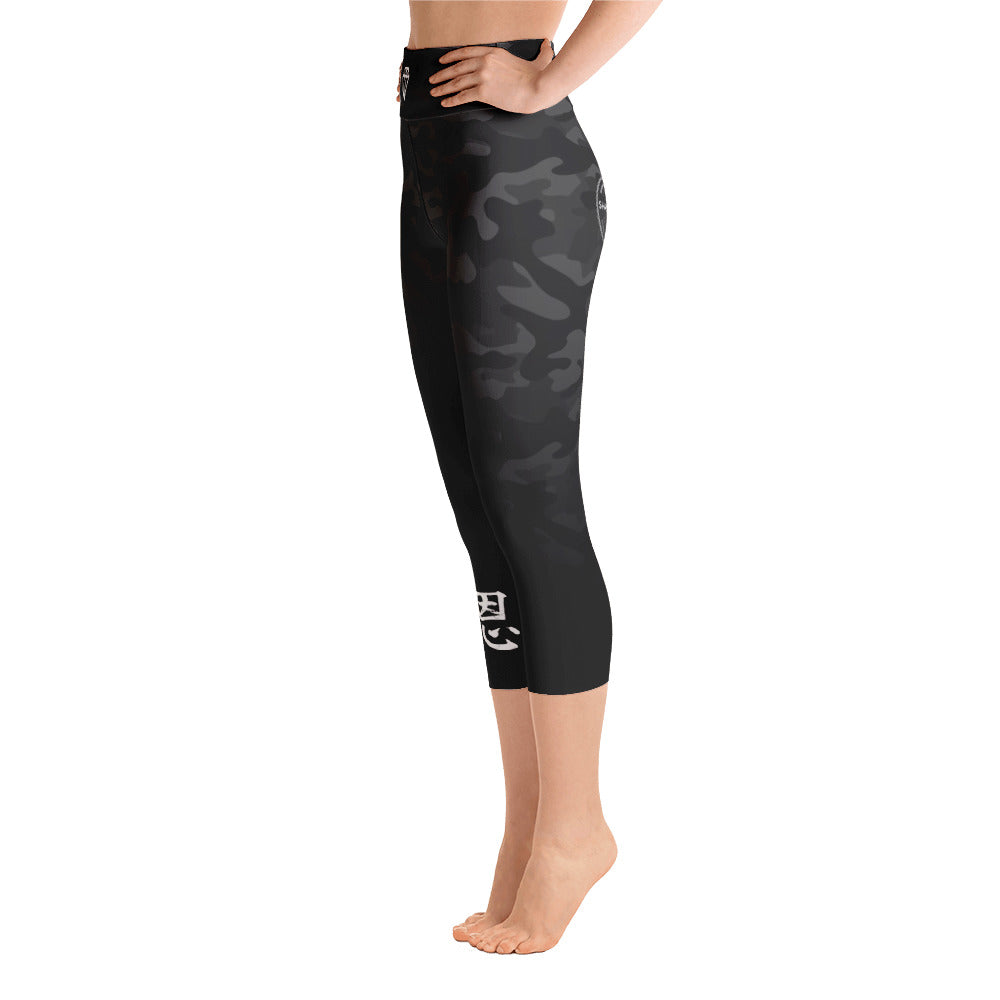 Black Camo | Yoga Capri Leggings